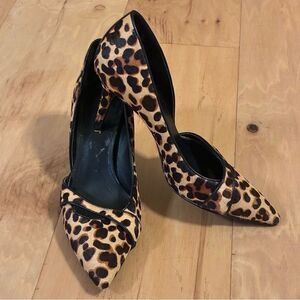Worn once! Womens size 6 M Nine West leopard print D’Orsay pump. Pristine!